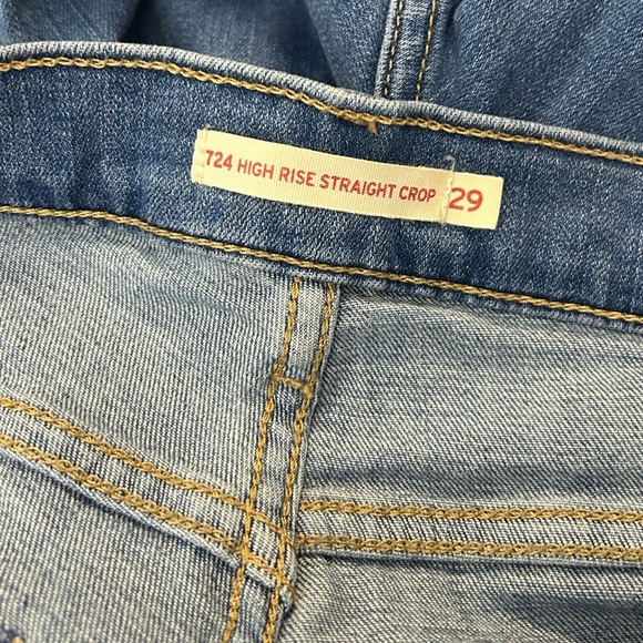 Levi’s 724 High Rise Straight Crop Jeans - Picture 7 of 12